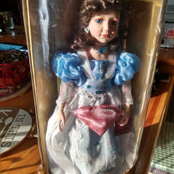 Vintage 90's Collectible Memories Porcelain Cinderella Doll by Linda Mason - Picture 1 of 7